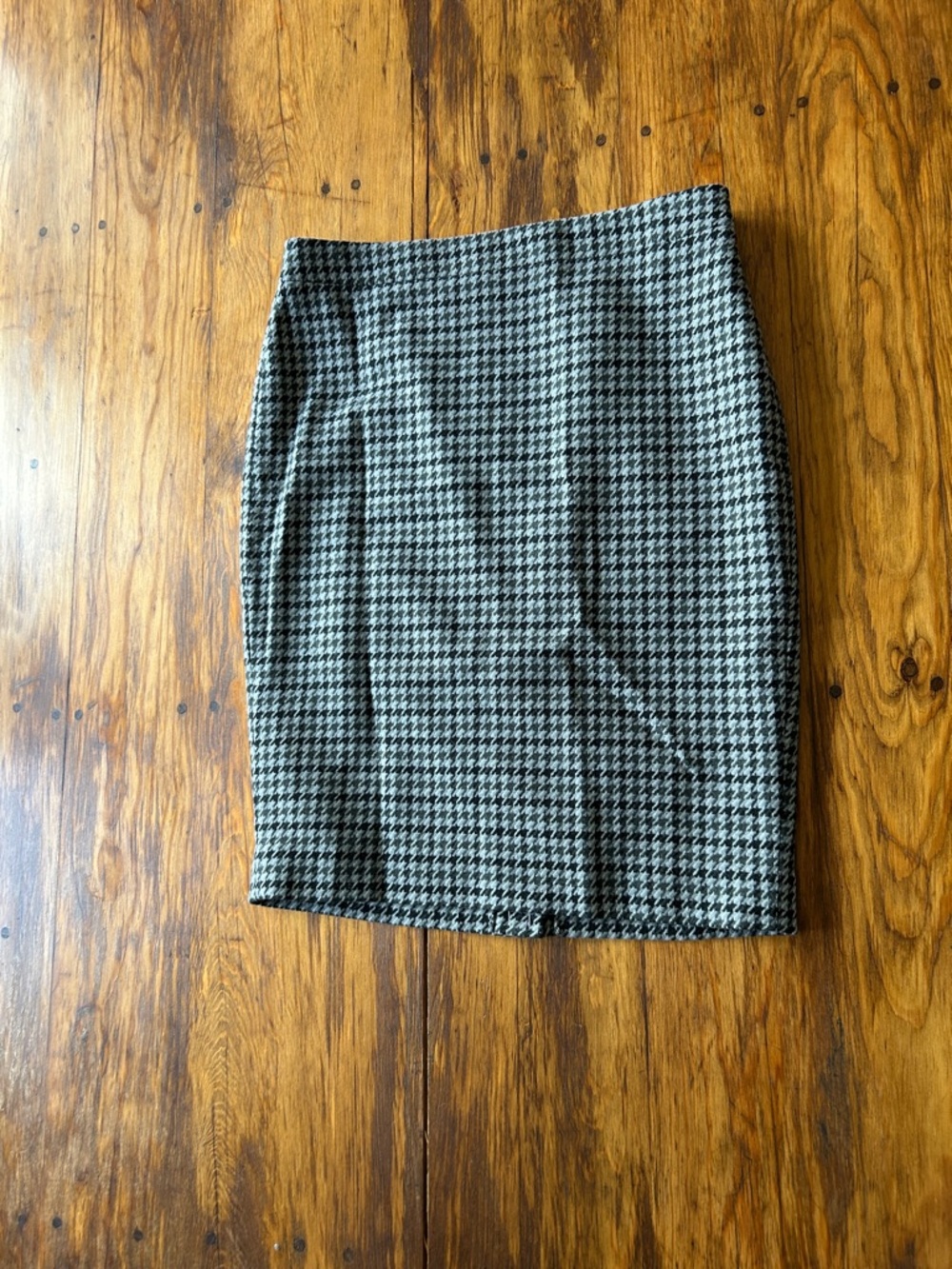 J. Crew Black & White Houndstooth Pencil Skirt